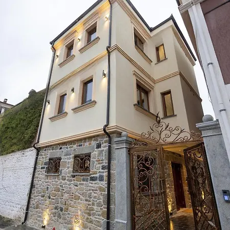 Moonlight Serenade - Entire For Families And Groups Villa Korce